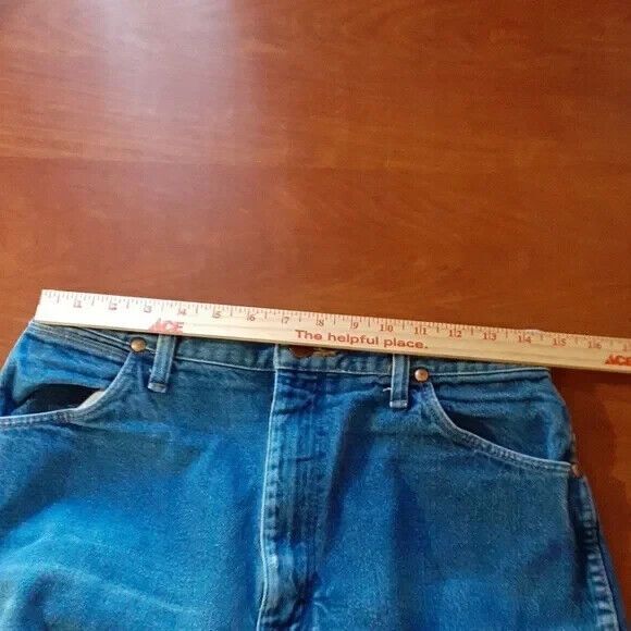 Wrangler women's size 13 blue jeans 13X34 Inseam measures 33 inches - Picture 7 of 14
